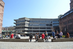 Das Kollegiengebäude III der Universität Freiburg wurde zwischen 1964 und 1967 erbaut © R. Gschwendtner 2012